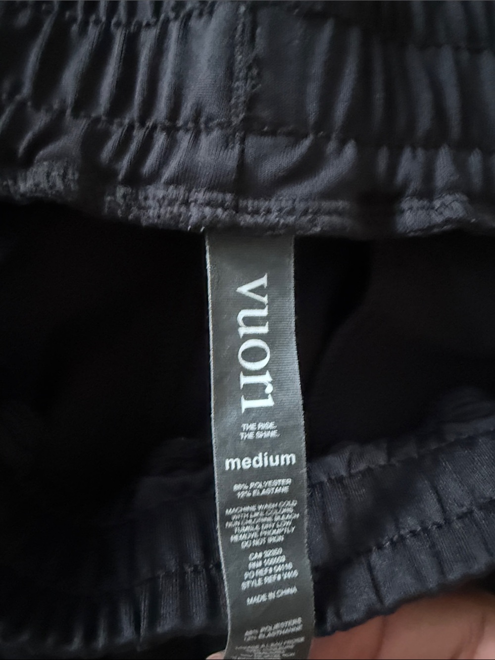 Vuori Men's Black Active Jogger Pants with Zip Pocket - Picture 4 of 4